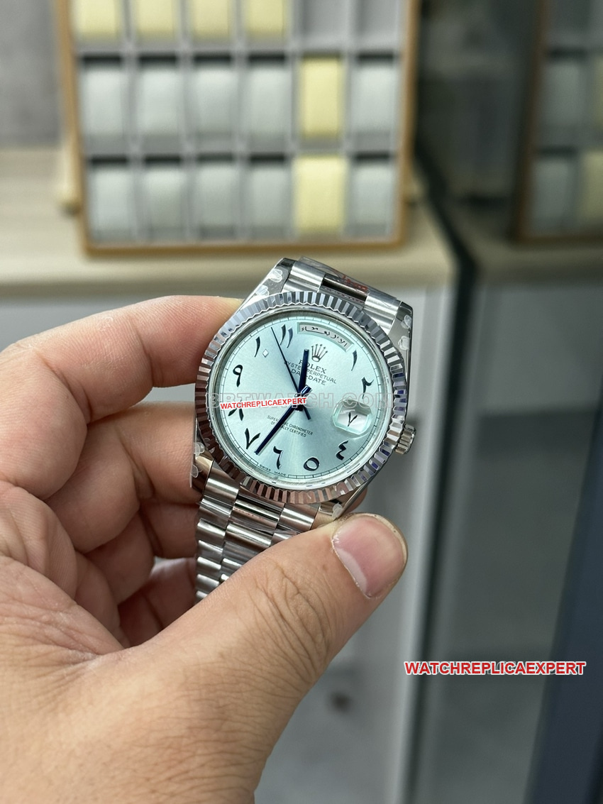 GM FactoryRolexDay-Date type top-tier ice blue dial Middle East time scale front live photo