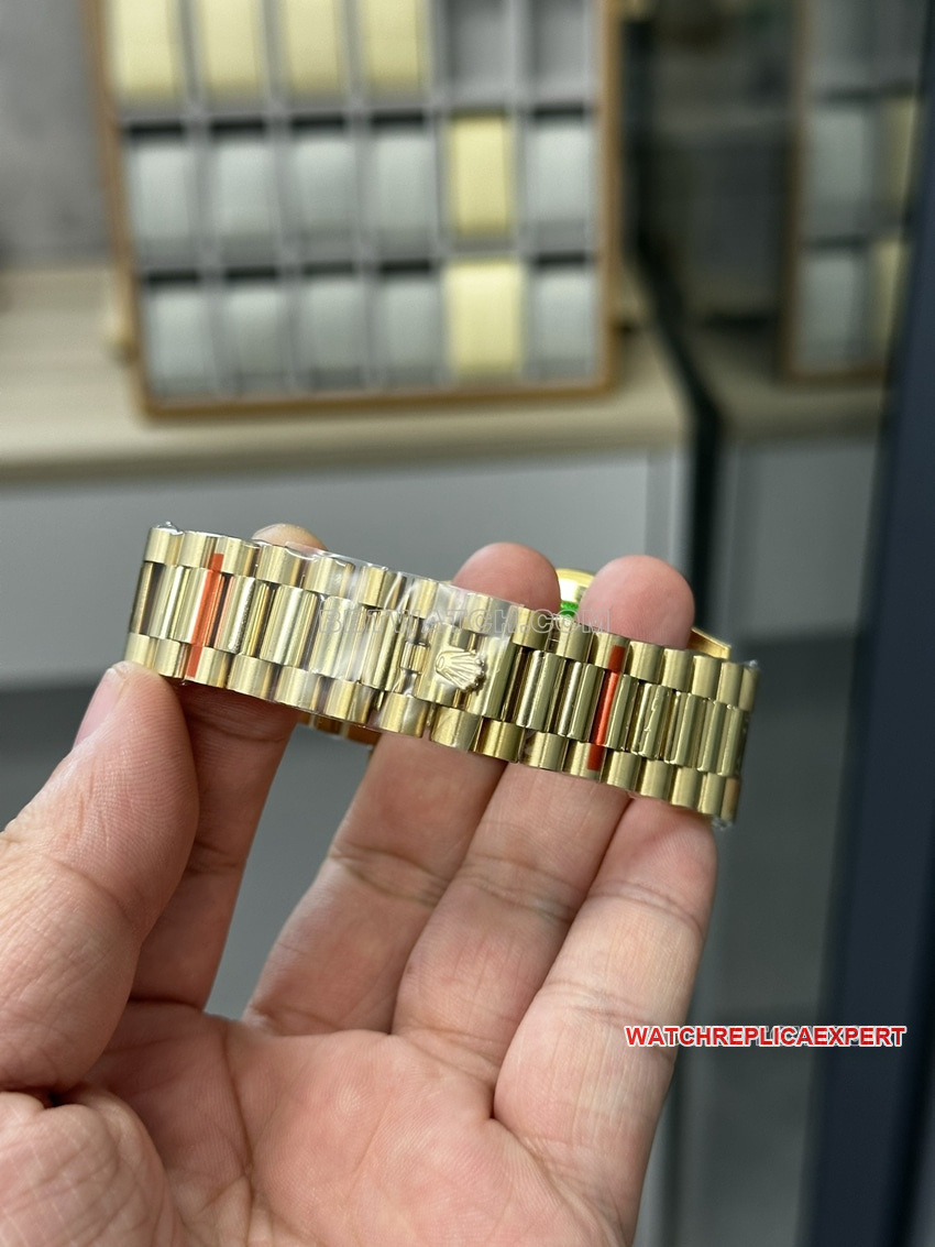 GM FactoryRolexDay-Date type 1:1super gradient green dialm228238-0069braceletlive photos