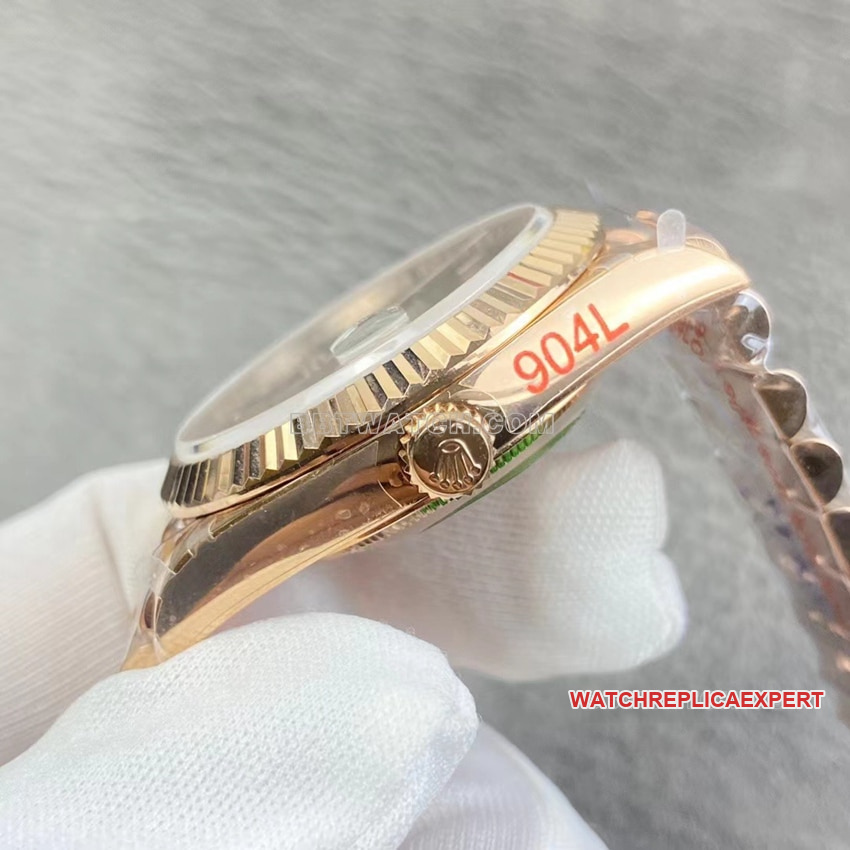GM FactoryRolexDay-Date type 1:1super olive green dialrose goldm228235-0025side live photo
