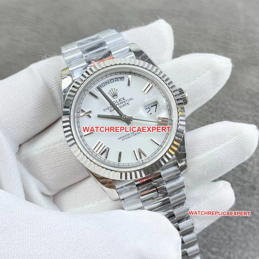 GM FactoryRolexDay-Date type 1:1super clonewhite dialm228239-0046front live photo