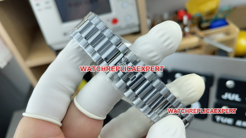 GM Factory Rolex Day-Date Super A Green Dial m228236-0008 Watch Strap Real Photos