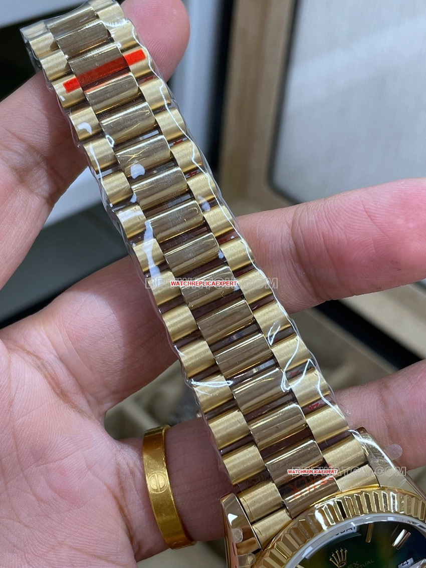 QF factory RolexDay-Date type 1:1top-tier smoked green m228238-0069braceletlive photos
