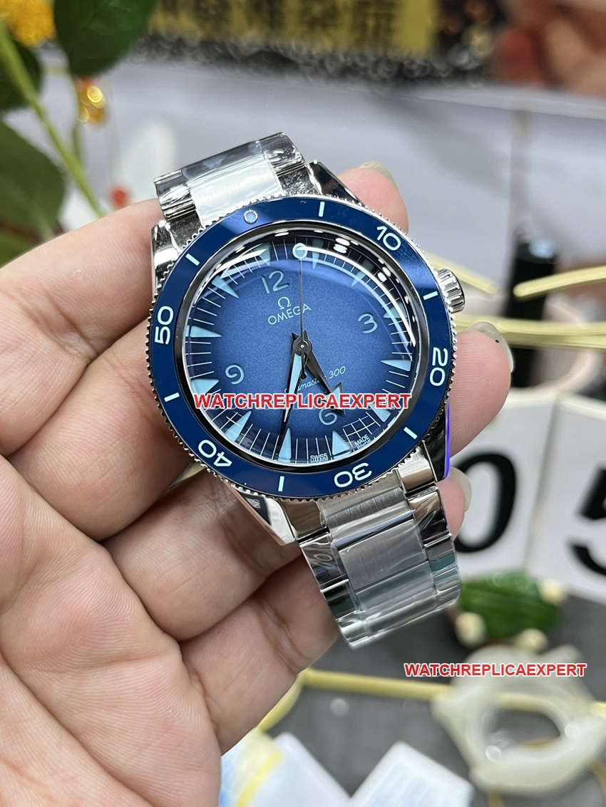 VS FactoryOmegaSeamaster1:1top-tier replicablue dial234.30.41.21.03.002front live photo