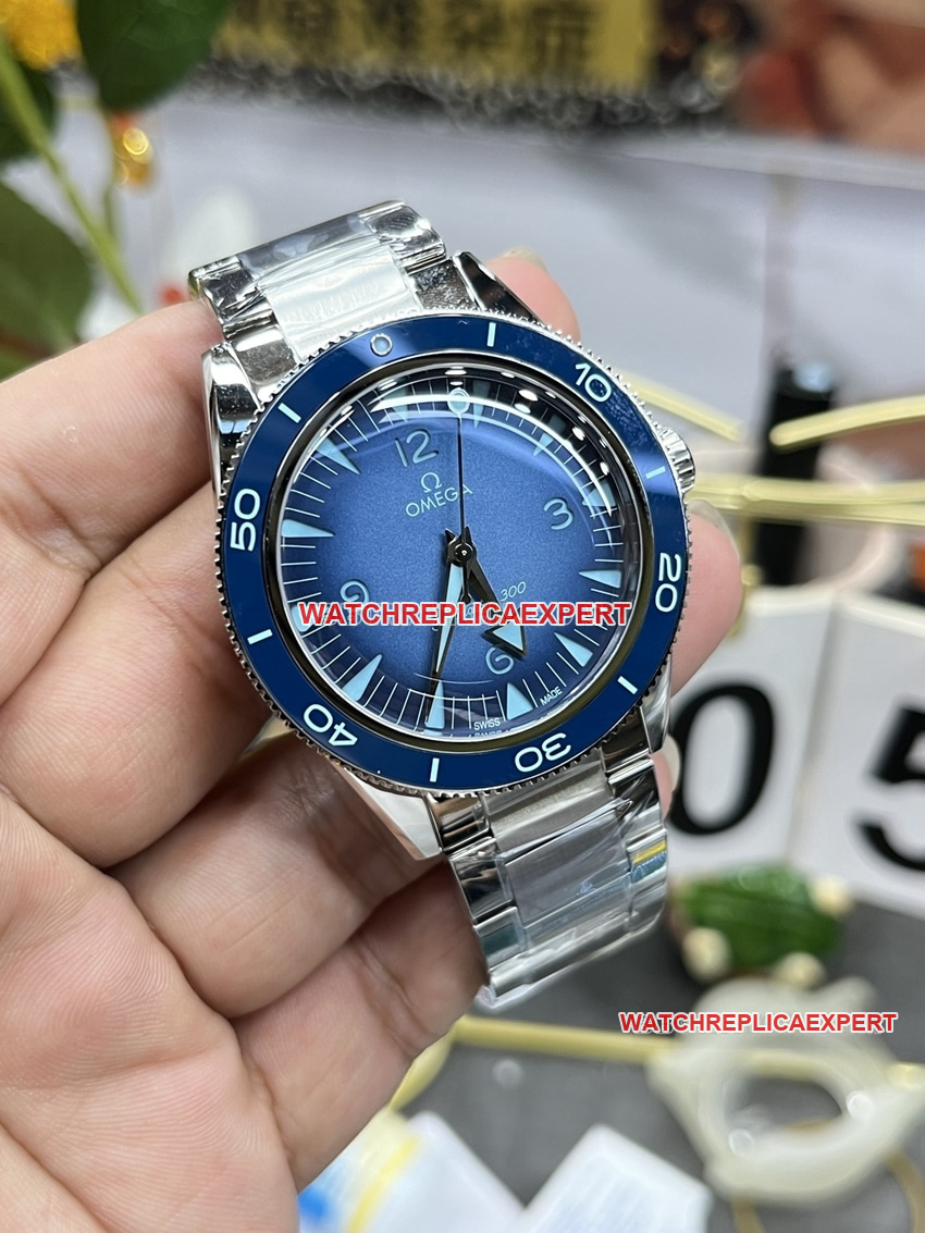 VS FactoryOmegaSeamaster1:1top-tier replicablue dial234.30.41.21.03.002front live photo