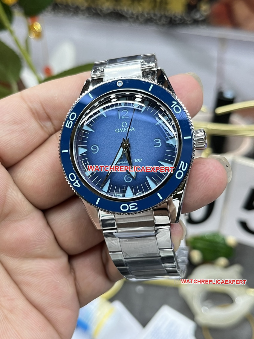 VS FactoryOmegaSeamaster1:1top-tier replicablue dial234.30.41.21.03.002front live photo