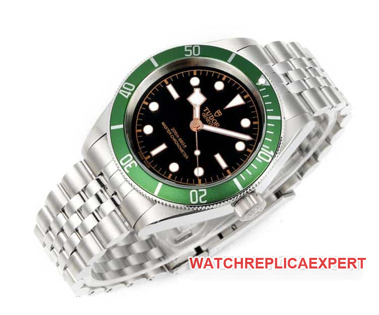3TTudor Biwan 1:1top-tier replicablack dialsteel bracelet model 79230Gfront live photo