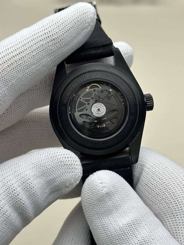 GRTudor Biwan top-tier 1:1super cloneblack dialleather strap model M79210caseback live photo