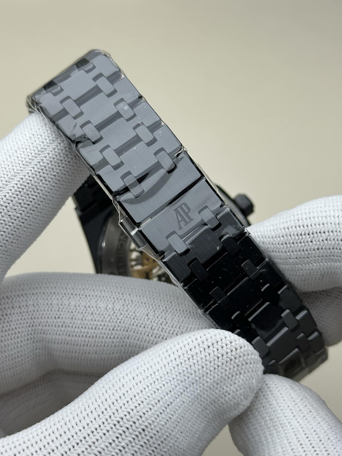 THBAudemars PiguetRoyal Oak1:1super black ceramic hollow plate steel bracelet model 15416braceletlive photos