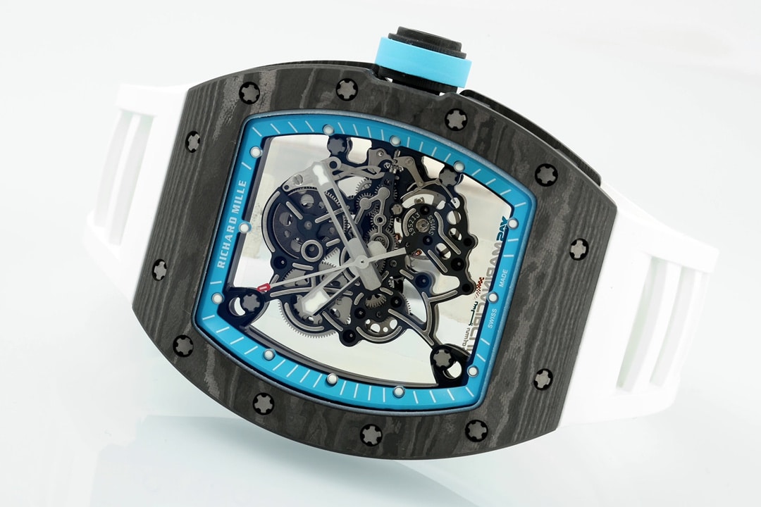 APSRichard Milletop-tier 1:1high-quality carbon fiber case white rubber model RM055front live photo