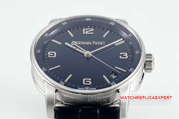 APSAudemars PiguetCODEtop-tier replicablue dialleather strap model 15210front live photo