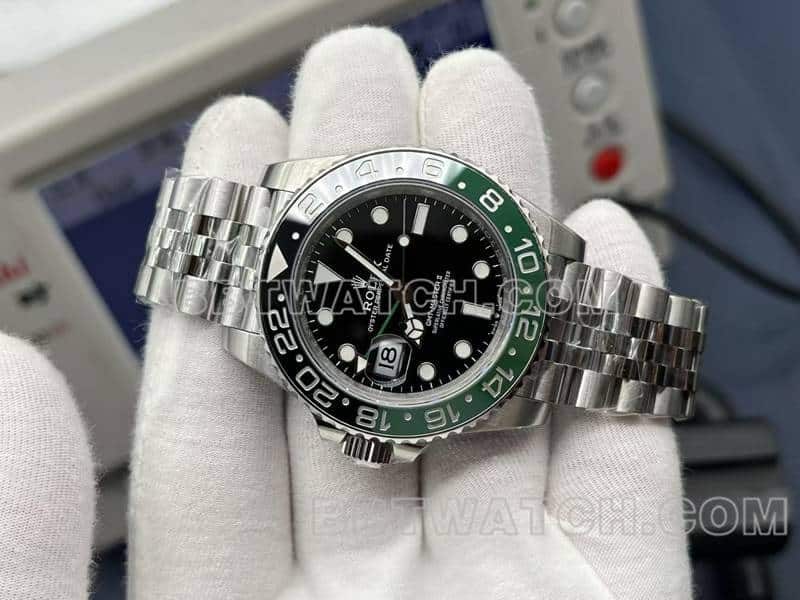 VSRolexGMT-Master type top-tier 1:1high-quality left-handed Sprite circle 126720front live photo