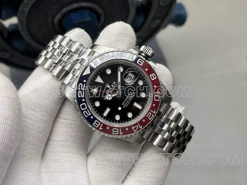 VSRolexGMT-Master type top-tier 1:1super clonePepsi bezel126710front live photo