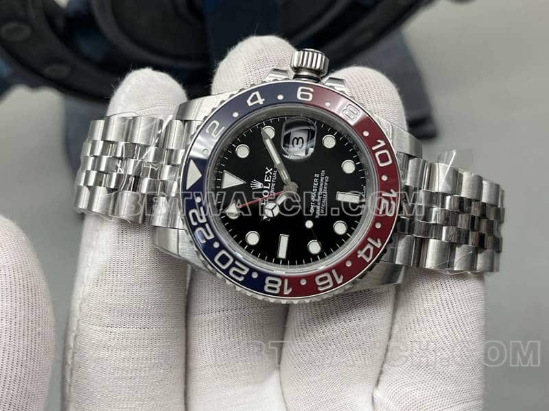 VSRolexGMT-Master type top-tier 1:1super clonePepsi bezel126710front live photo