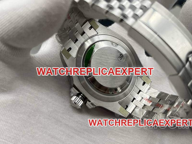 VSRolexGMT-Master type top-tier 1:1super clonePepsi bezel126710caseback live photo
