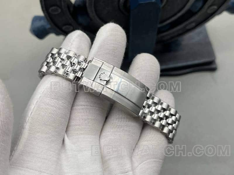 VSRolexGMT-Master type top-tier 1:1super clonePepsi bezel126710braceletlive photos
