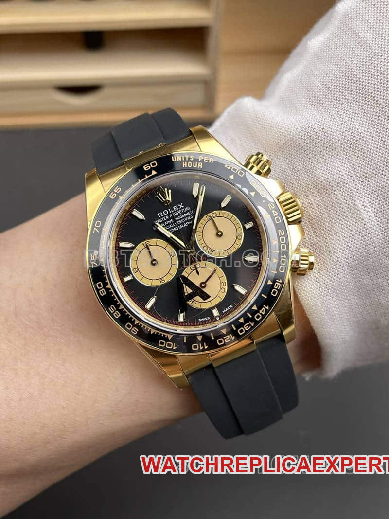 VSRolexDaytonasuper cloneblack dialyellow gold shell rubber style 126518front live photo