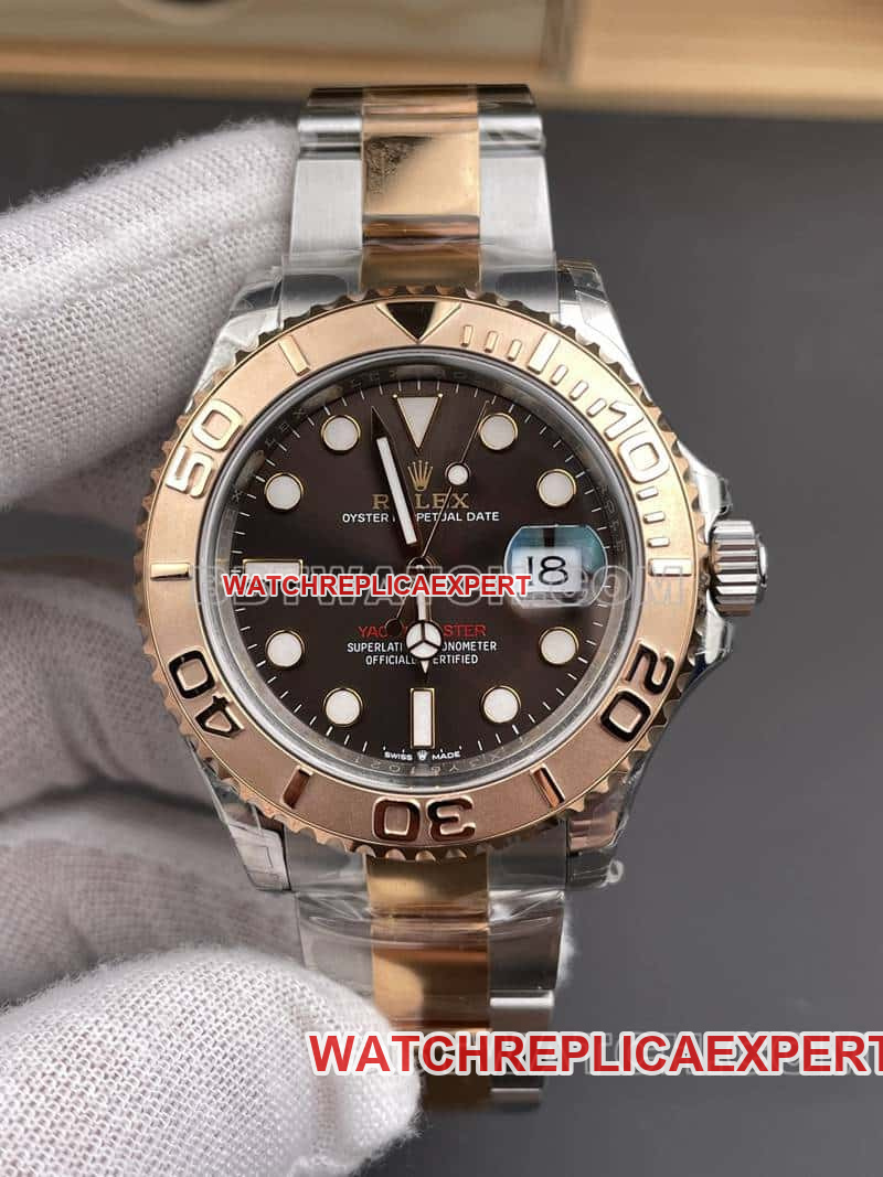 VSRolex Yacht-Master chocolate plate gold steel bracelet model 126621front live photo