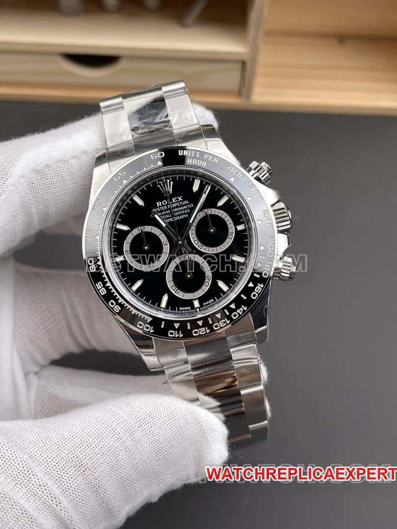 VSRolexDaytonatop-tier replica4131Heitaodi126500front live photo