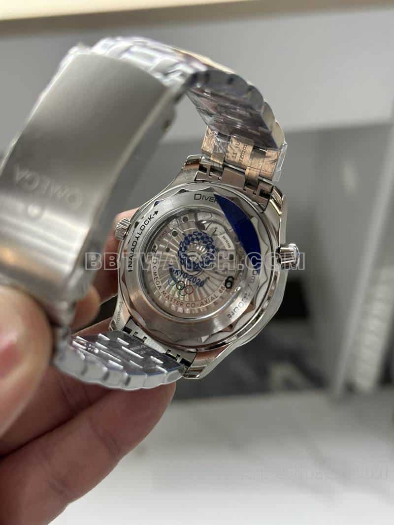 VSOmegaSeamaster1:1super clonewhite dial522.30.42caseback live photo