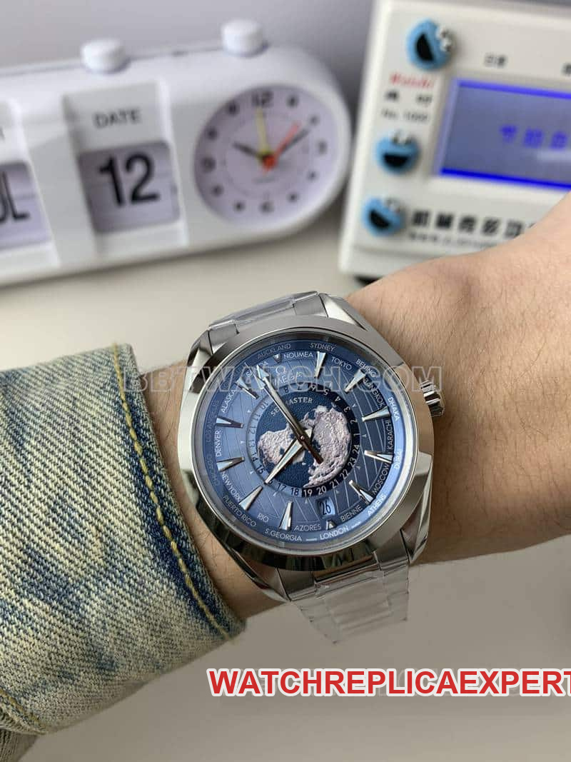 VS Omega Seamaster super A imitation blue plate world time 220.10.43 front real picture
