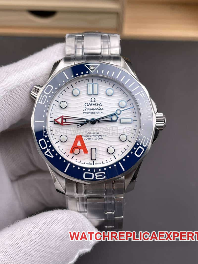 VSOmegaSeamaster1:1super clonewhite dial300m210.30.42front live photo