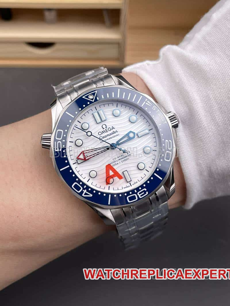 VSOmegaSeamaster1:1super clonewhite dial300m210.30.42front live photo