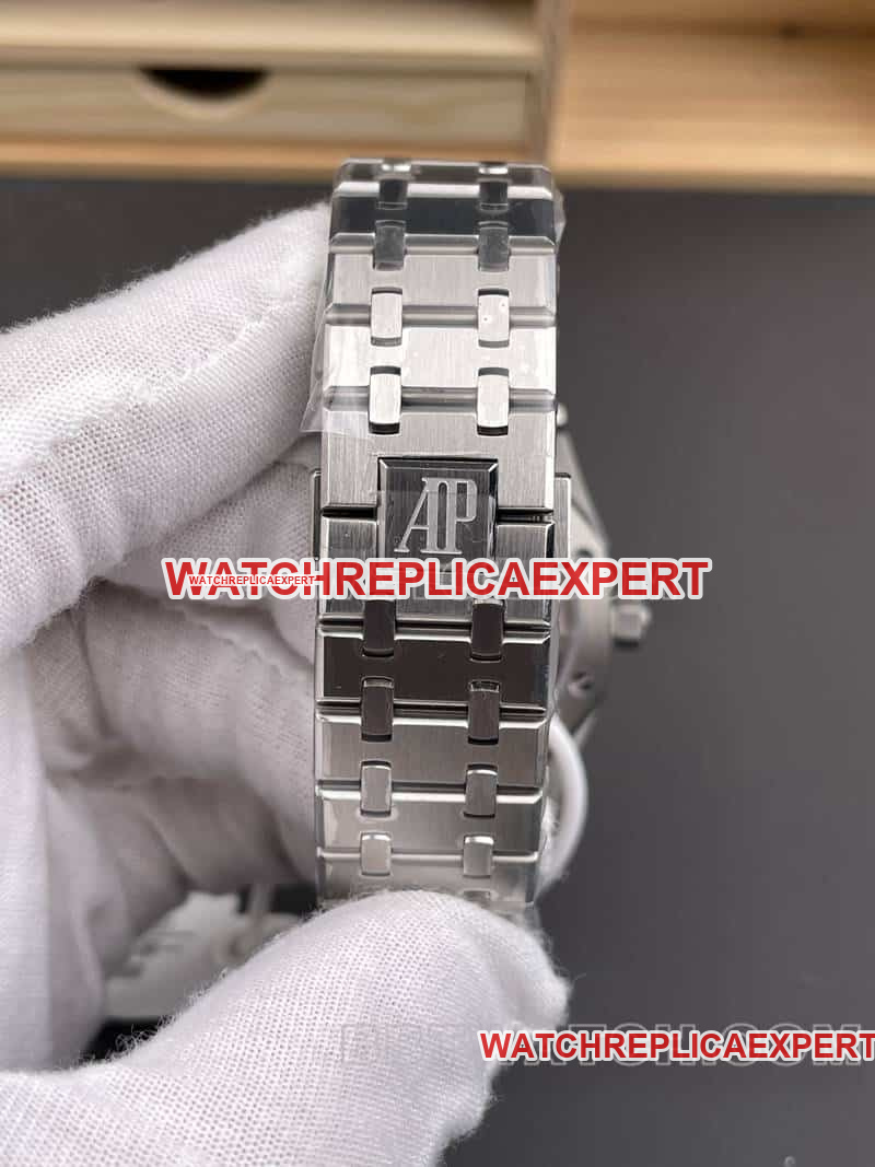 BBS factory Audemars PiguetRoyal Oak1:1top-tier smoked blue dialtourbillon26530braceletlive photos