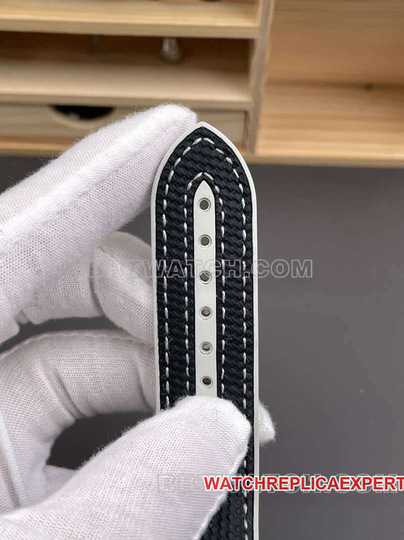 VS FactoryOmegaSeamastertop-tier 1:1super cloneDark Warrior World Time220.92.43braceletlive photos