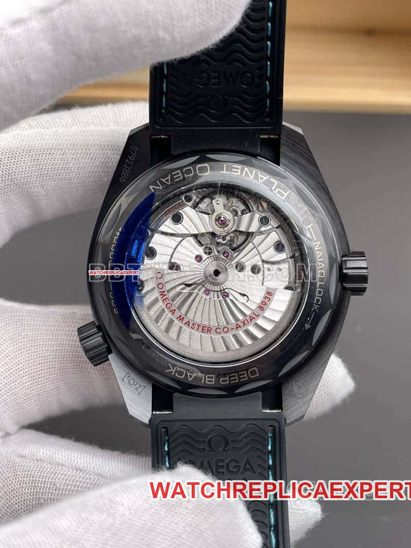 VS FactoryOmegaSeamastertop-tier replicablack dial600m world time 215.92.46caseback live photo