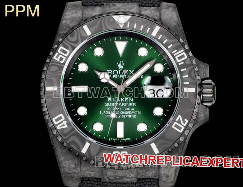 PPM factory RolexSubmariner1:1super clonegreen dial carbon fiber 3135 black leather strap front live photo
