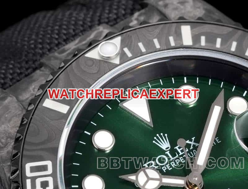 PPM factory RolexSubmariner1:1super clonegreen dial carbon fiber 3135 black leather strap front live photo