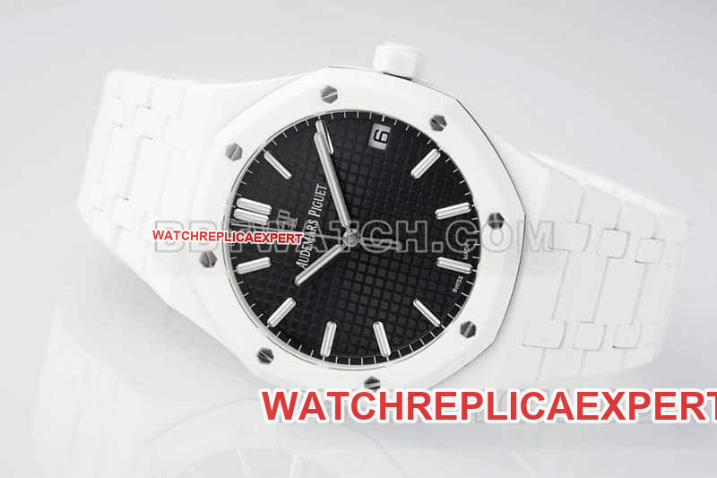 APS factory Audemars PiguetRoyal Oak1:1super cloneblack dial white ceramic15500front live photo