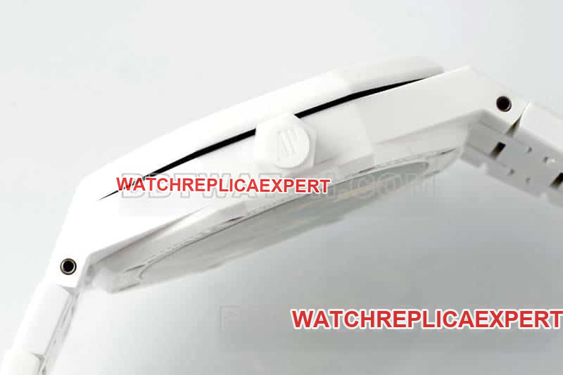 APS factory Audemars PiguetRoyal Oak1:1super cloneblack dial white ceramic15500side live photo
