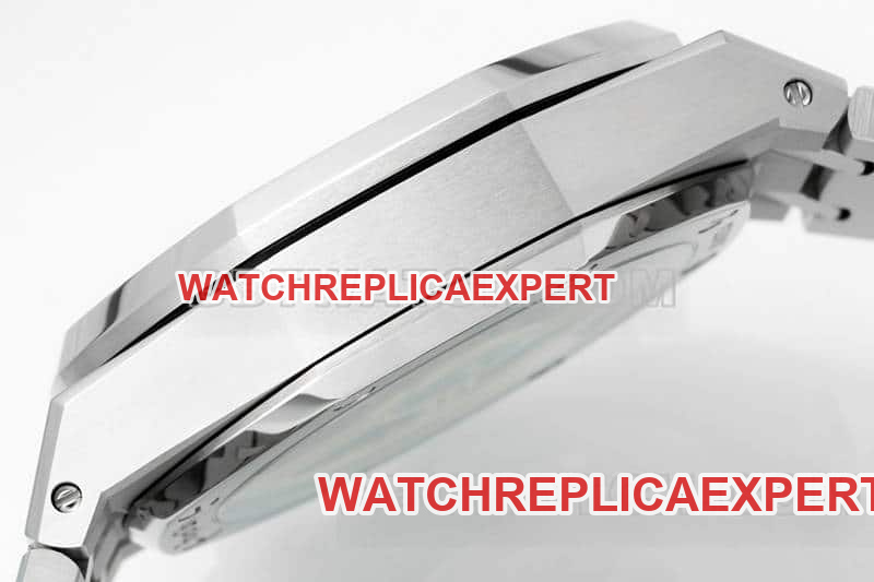 APS factory Audemars PiguetRoyal Oaksuper cloneblack dialchronograph26240side live photo