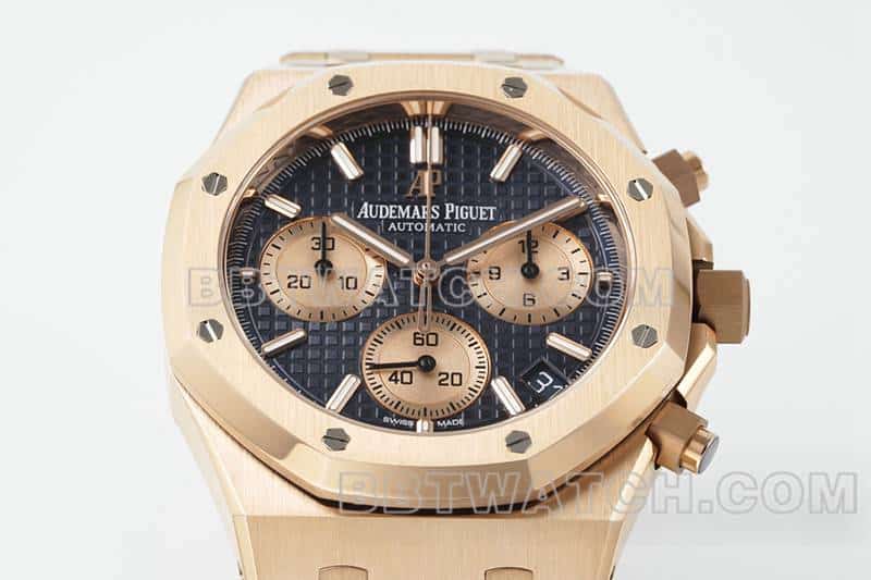 APS factoryAudemars PiguetRoyal Oaksuper cloneblue dialchronographrose gold26240front live photo