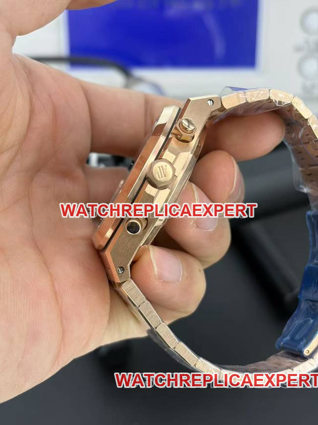 collectible watch APS factory Royal OakAudemars Piguetblack dialrose gold mechanical 26240side live photo