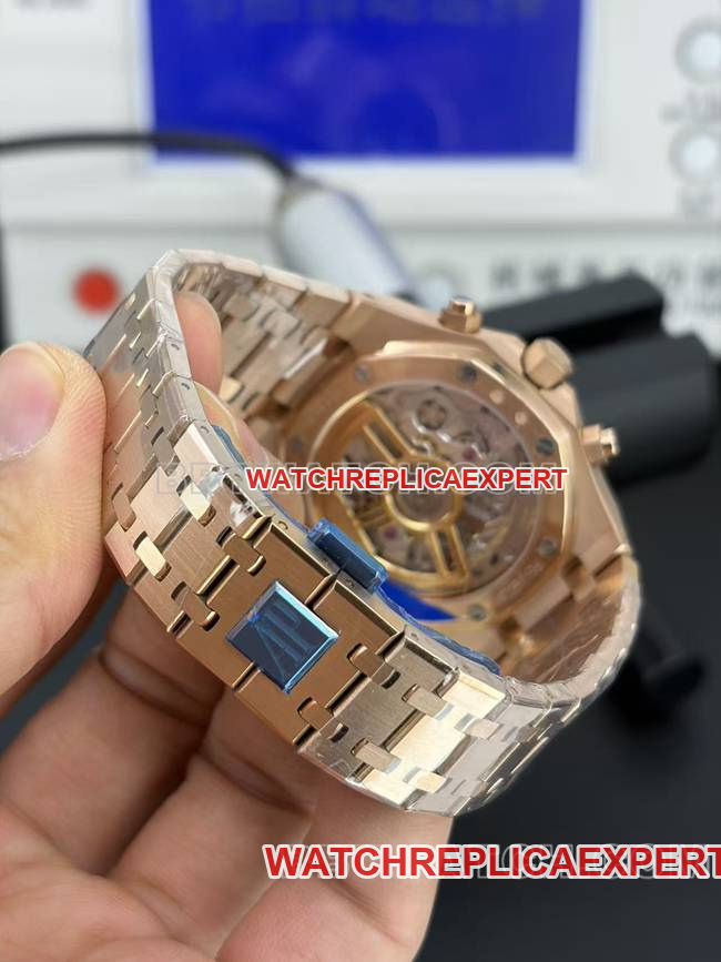 collectible watch APS factory Royal OakAudemars Piguetblack dialrose gold mechanical 26240braceletlive photos