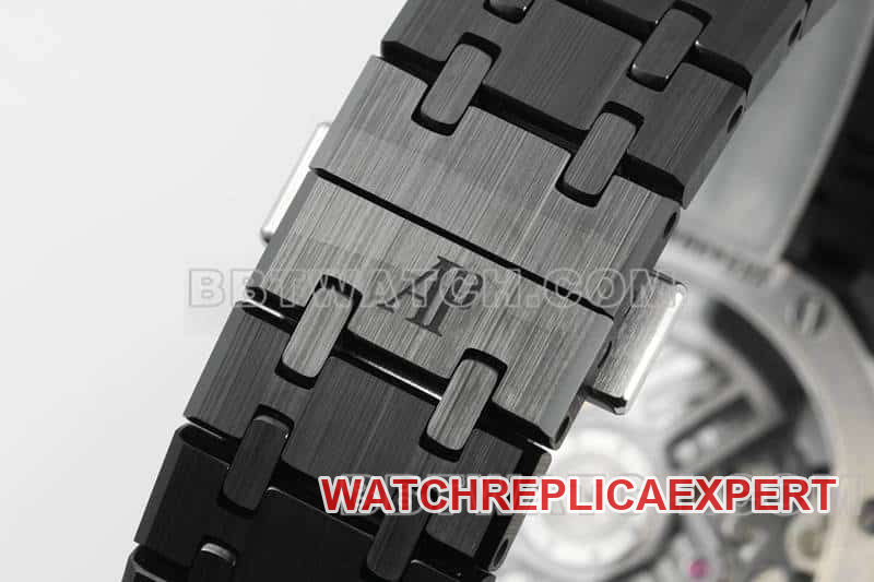 APS factory Audemars PiguetRoyal Oaksuper cloneblue dial black ceramic26240braceletlive photos