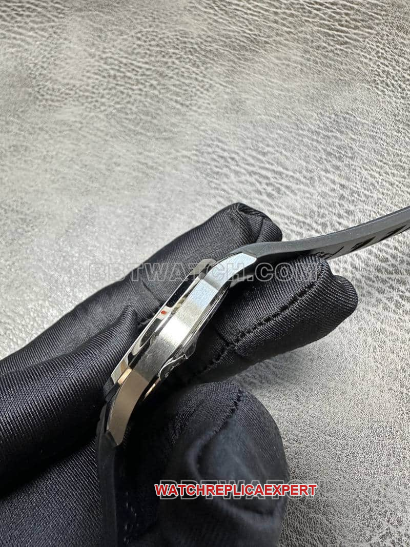 3K FactoryPatek PhilippeAQUANAUTtop-tier grenade black dial5167Aside live photo