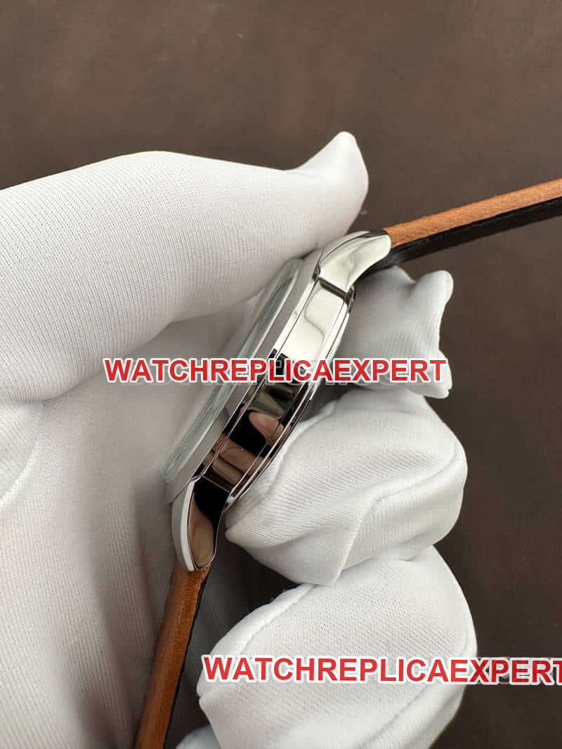 AF FactoryLongines Concas silver white dialleather strap model L1.650.4.72.2side live photo