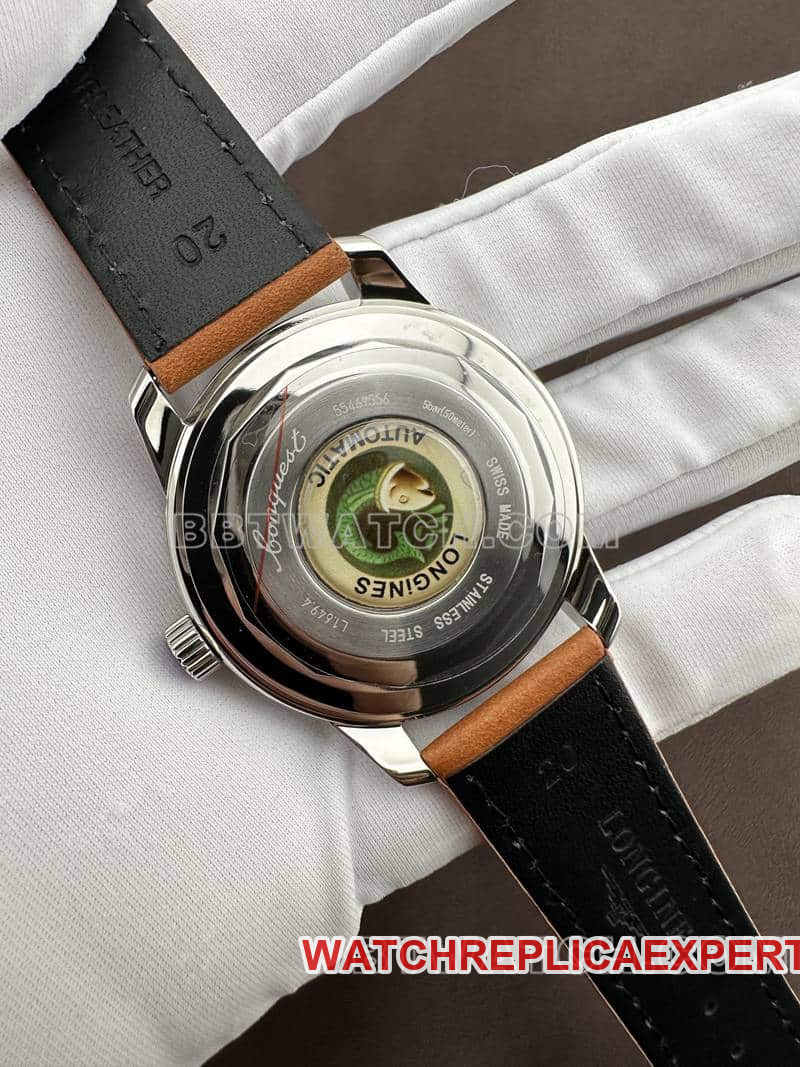 AF FactoryLongines Concas silver white dialleather strap model L1.650.4.72.2caseback live photo