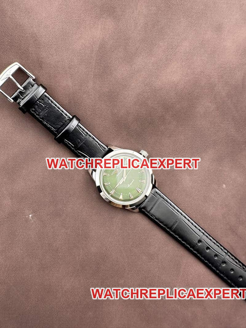 AF FactoryLongines Concas 1:1top-tier replicagreen dialleather strap model front live photo