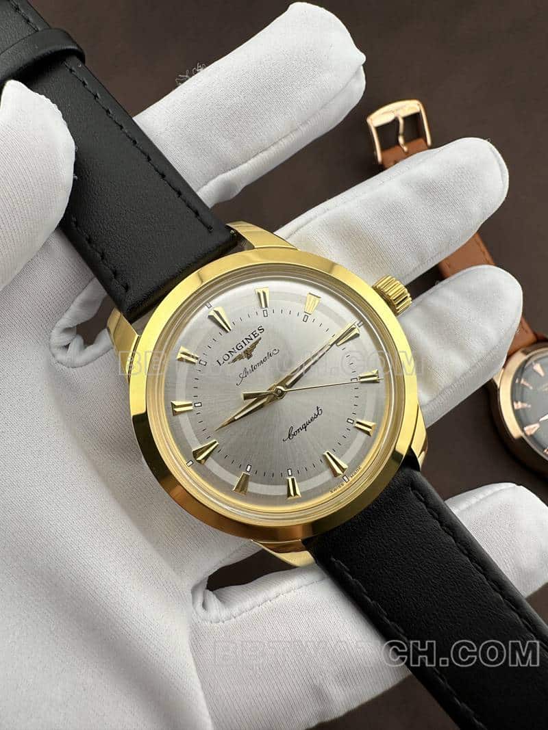 AF FactoryLongines Concast stop-tier silver white dialyellow goldleather strap model front live photo