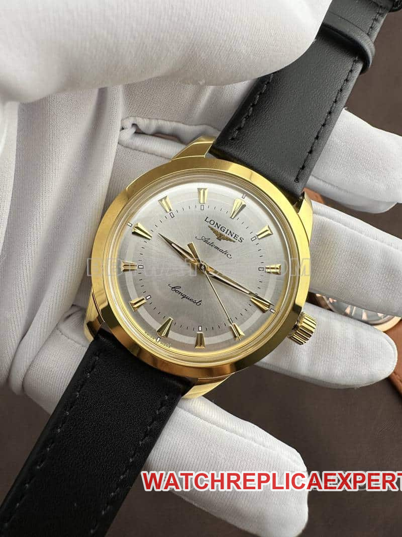 AF FactoryLongines Concast stop-tier silver white dialyellow goldleather strap model front live photo