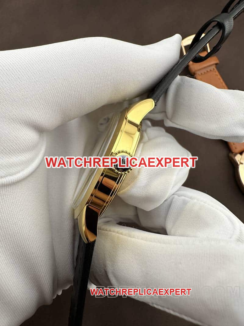 AF FactoryLongines Concast stop-tier silver white dialyellow goldleather strap model side live photo