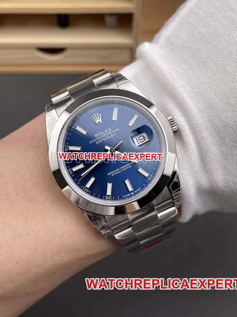 VS FactoryRolexDatejust1:1top-tier replicablue dial41mm126300front live photo