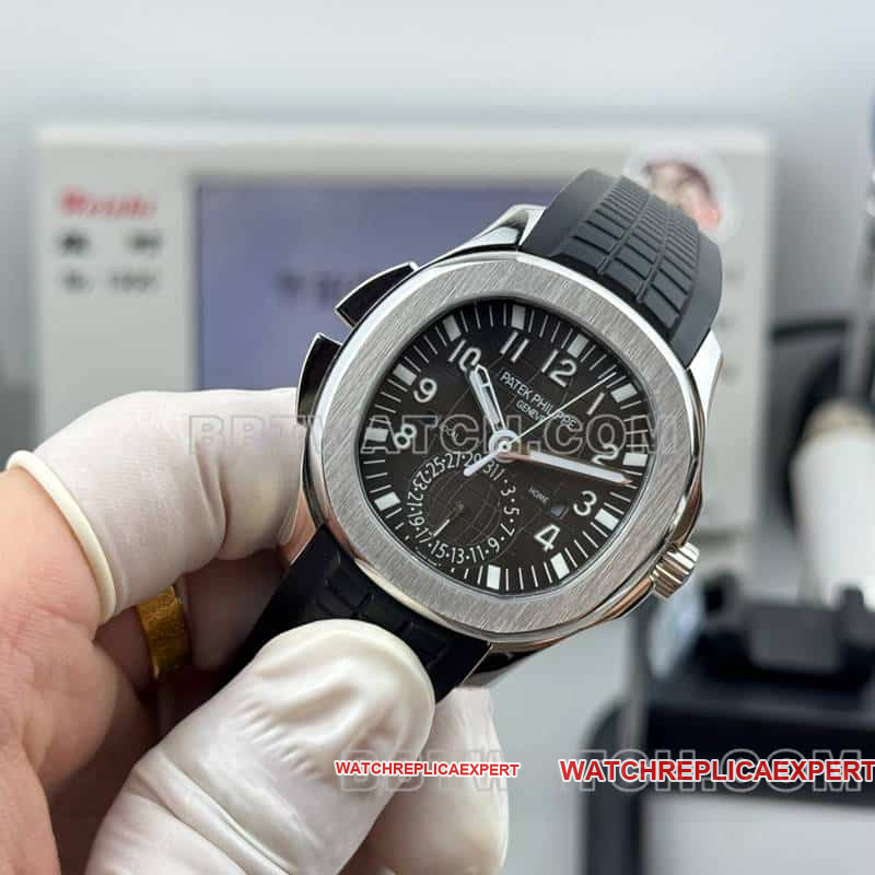 PP factory Patek PhilippeAQUANAUT1:1super cloneblack dial grenade dual time zone 5164front live photo