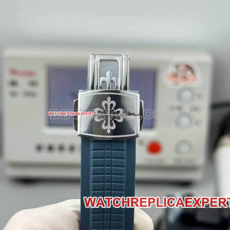 PP factory Patek PhilippeAQUANAUTsuper gray blue dial grenade dual time zone 5164clasplive photos