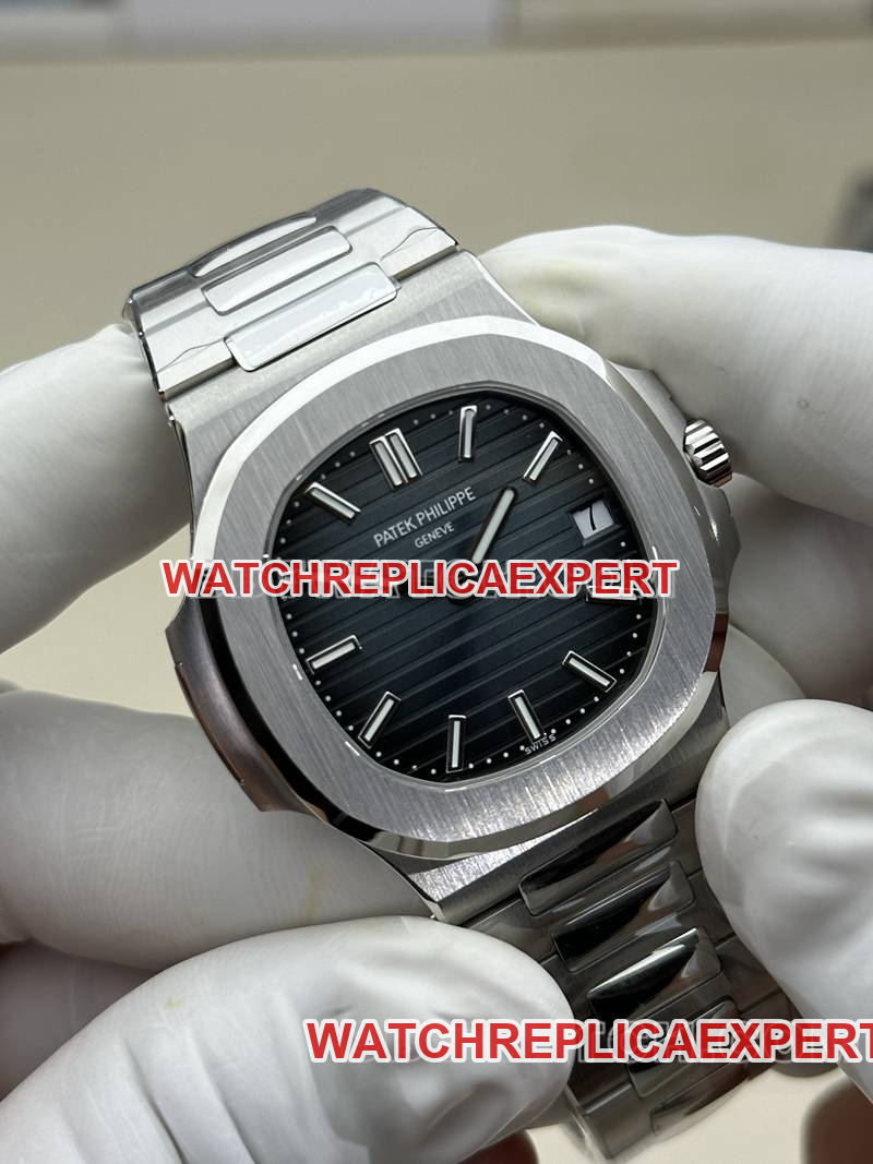 Patek Philippe collectible watch BBF factory Nautilus324movementblue dialsteel bracelet front live photo