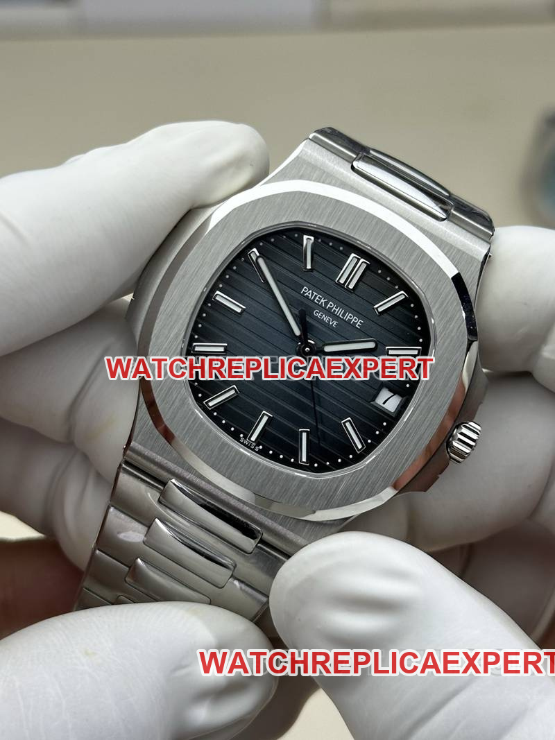 Patek Philippe collectible watch BBF factory Nautilus324movementblue dialsteel bracelet front live photo